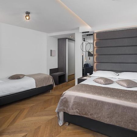 Hotel Cittar Новиград Екстериор снимка