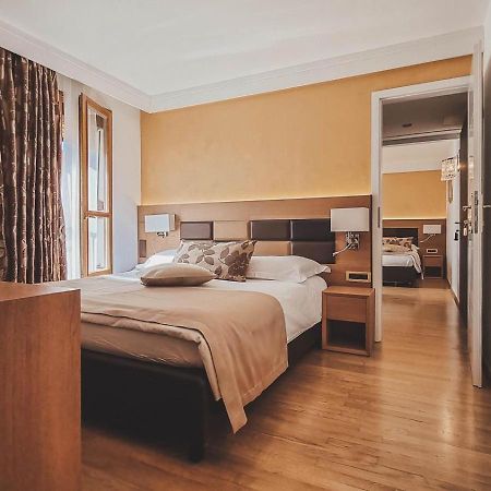 Hotel Cittar Новиград Екстериор снимка