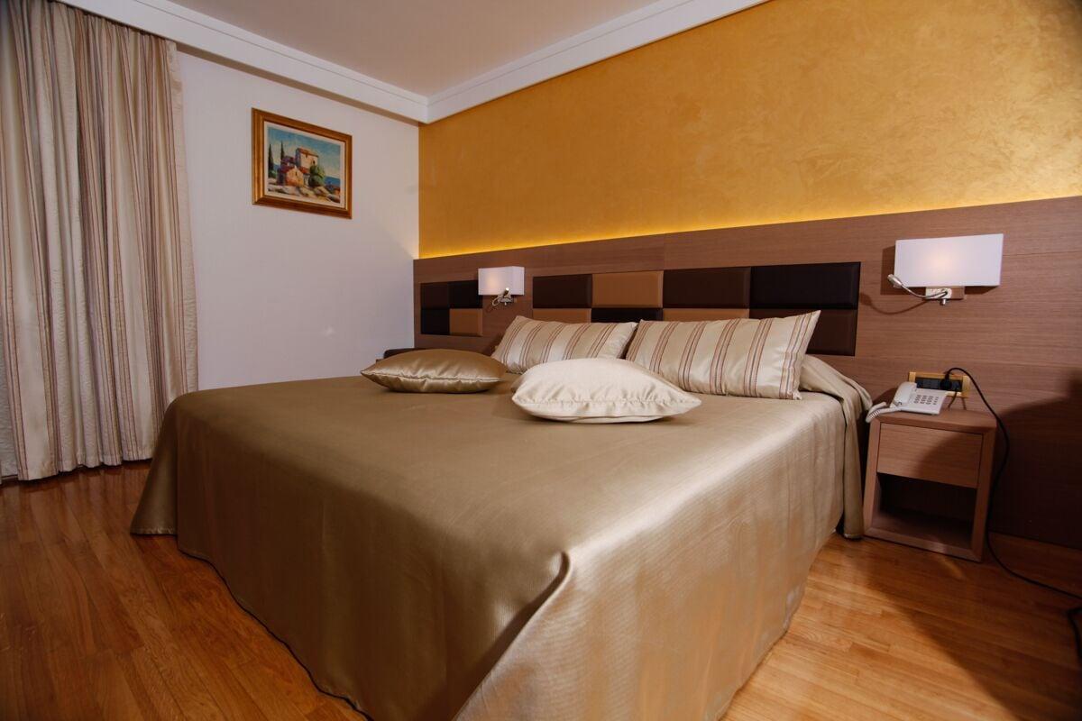 Hotel Cittar Новиград Екстериор снимка