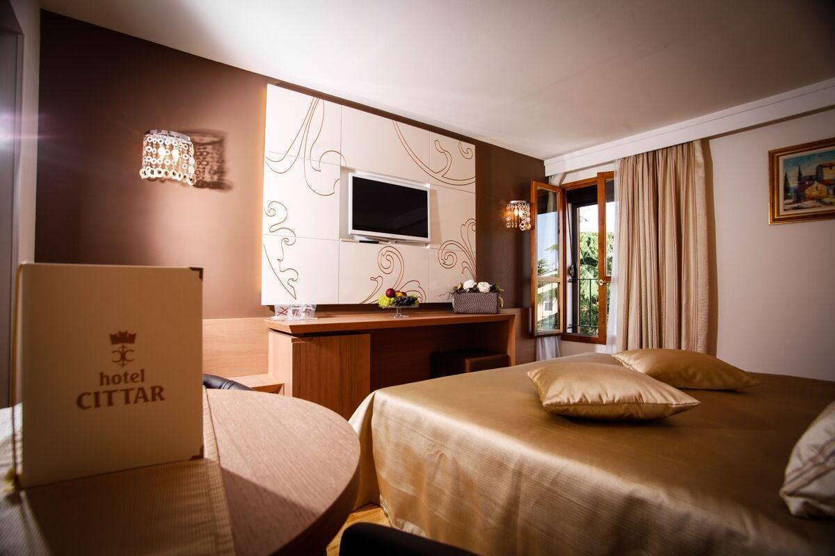 Hotel Cittar Новиград Екстериор снимка