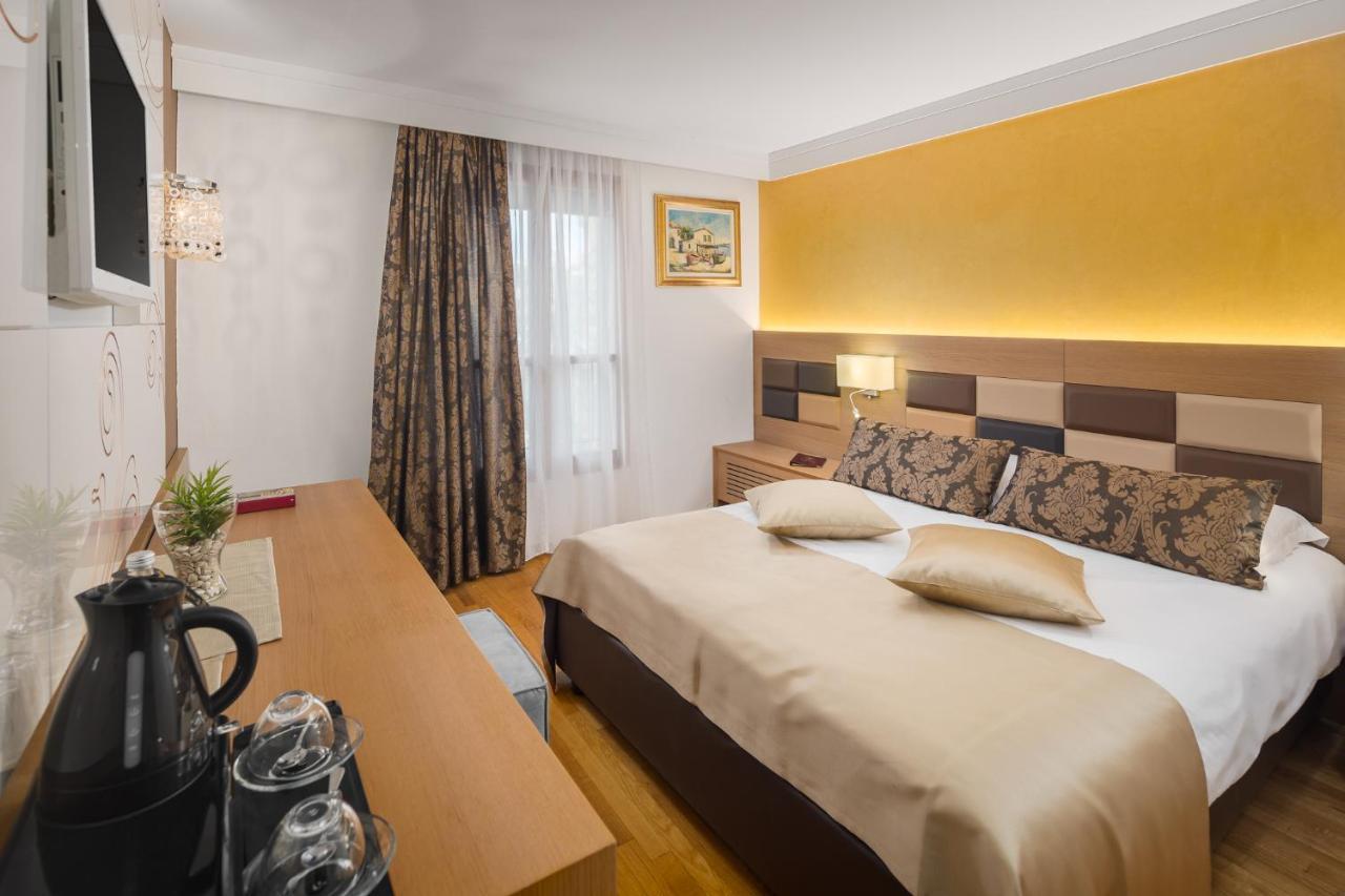 Hotel Cittar Новиград Екстериор снимка