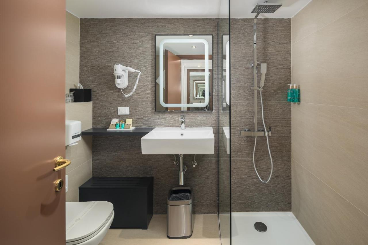 Hotel Cittar Новиград Екстериор снимка