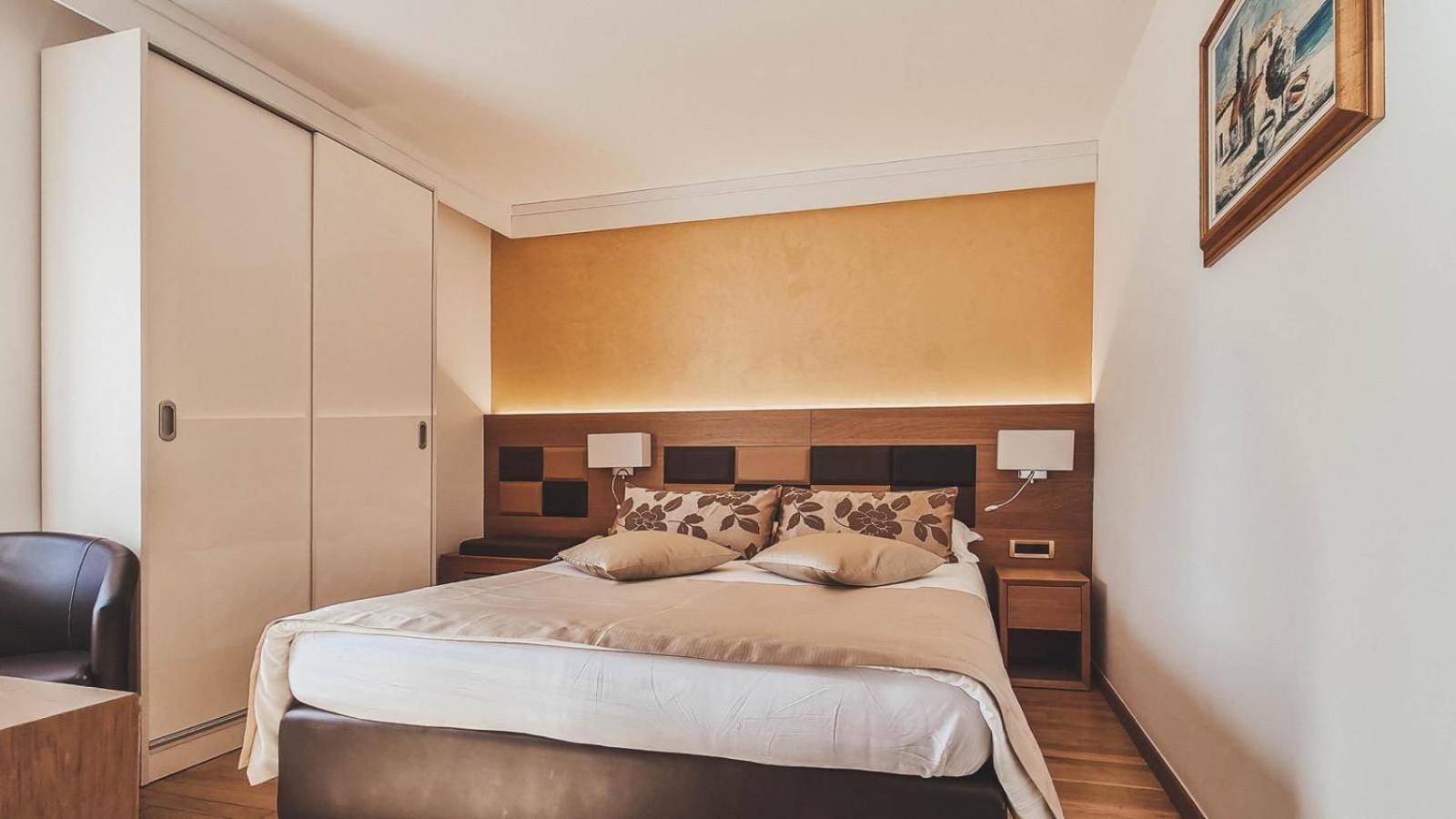 Hotel Cittar Новиград Екстериор снимка